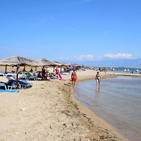 Apartments Mira Привлака Екстер'єр фото
